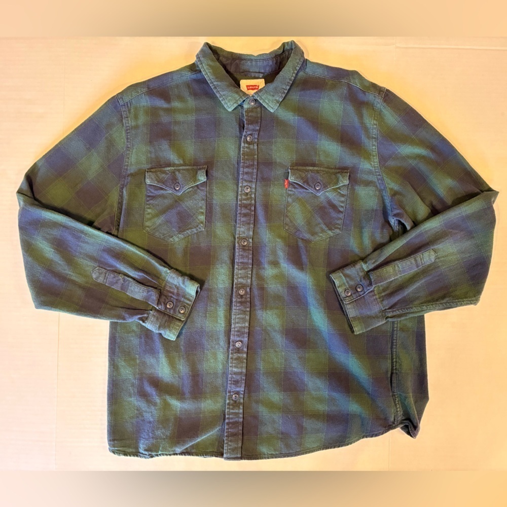 Levi’s blue & green checkered long sleeve flannel shirt size XXL